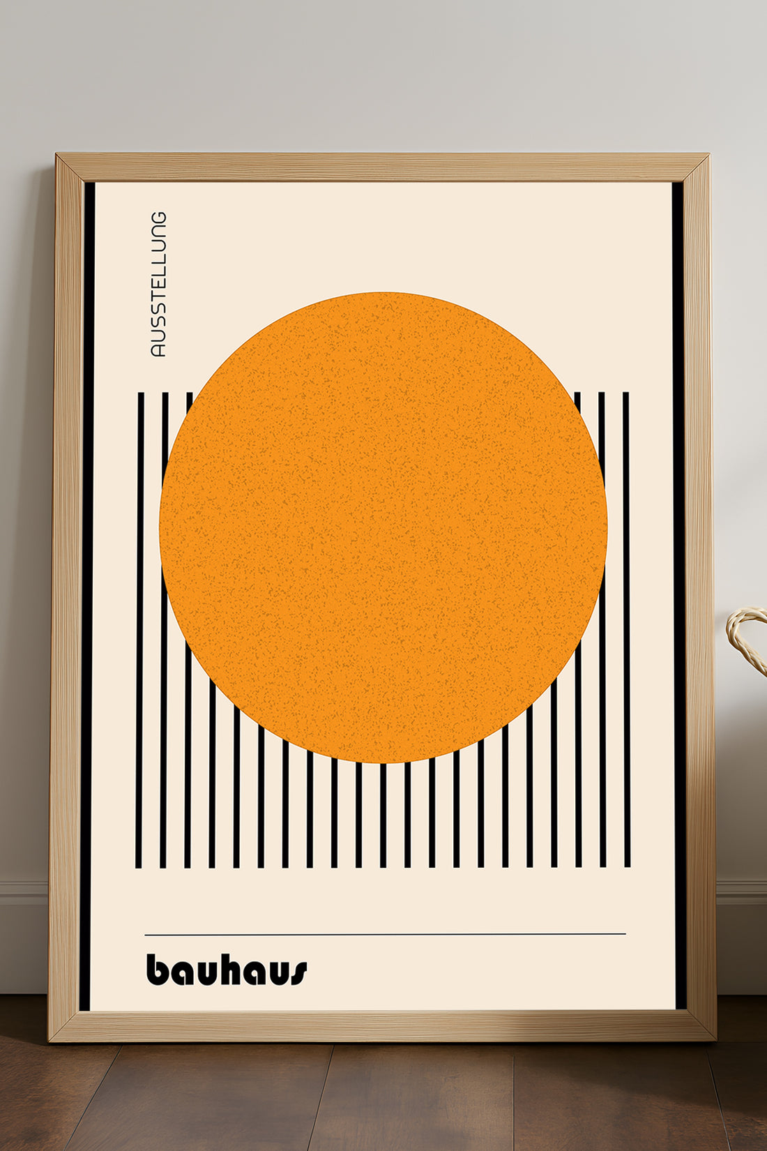 Bauhaus büyük turuncu daire siyah çizgili minimal poster