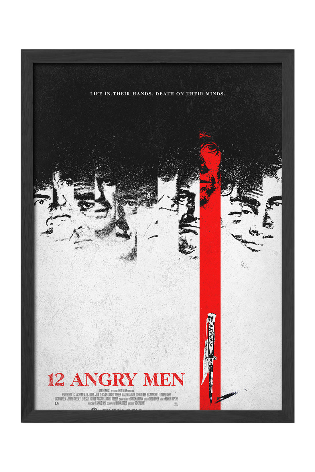 12 Angry Men siyah beyaz kalabalık ve kırmızı figürlü film posteri – 4. görsel