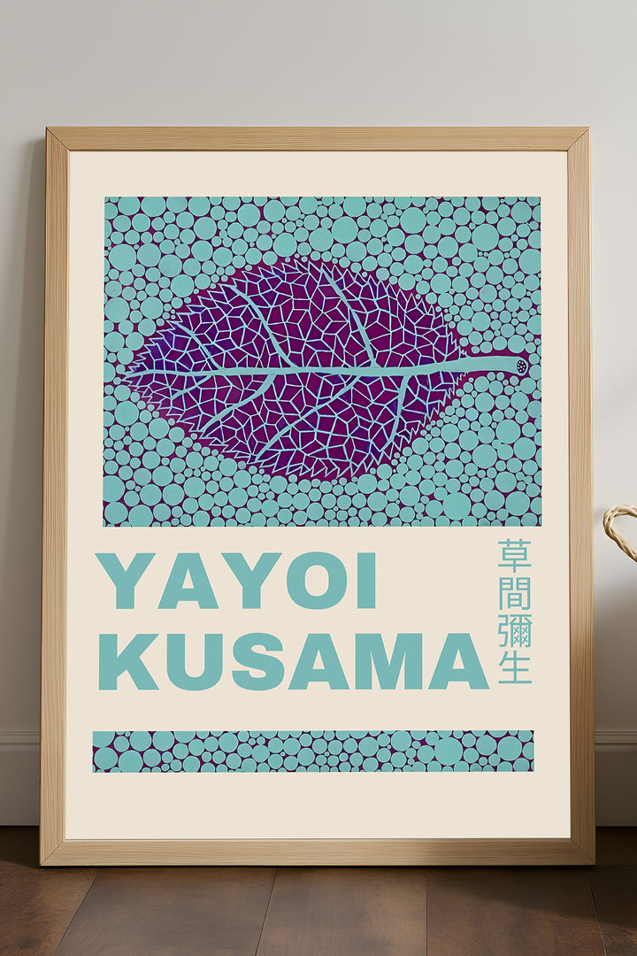 Yayoi Kusama mor yaprak turkuaz noktalı zemin sergi posteri