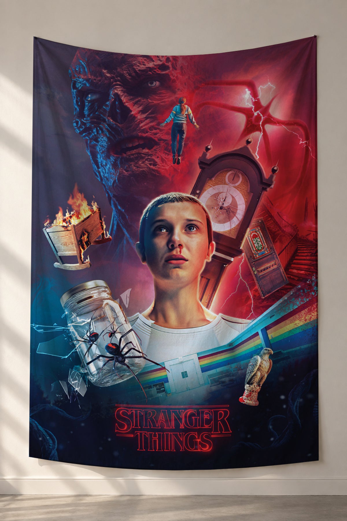 Mor kırmızı tonlarda karakter kolajlı Stranger Things duvar örtüsü