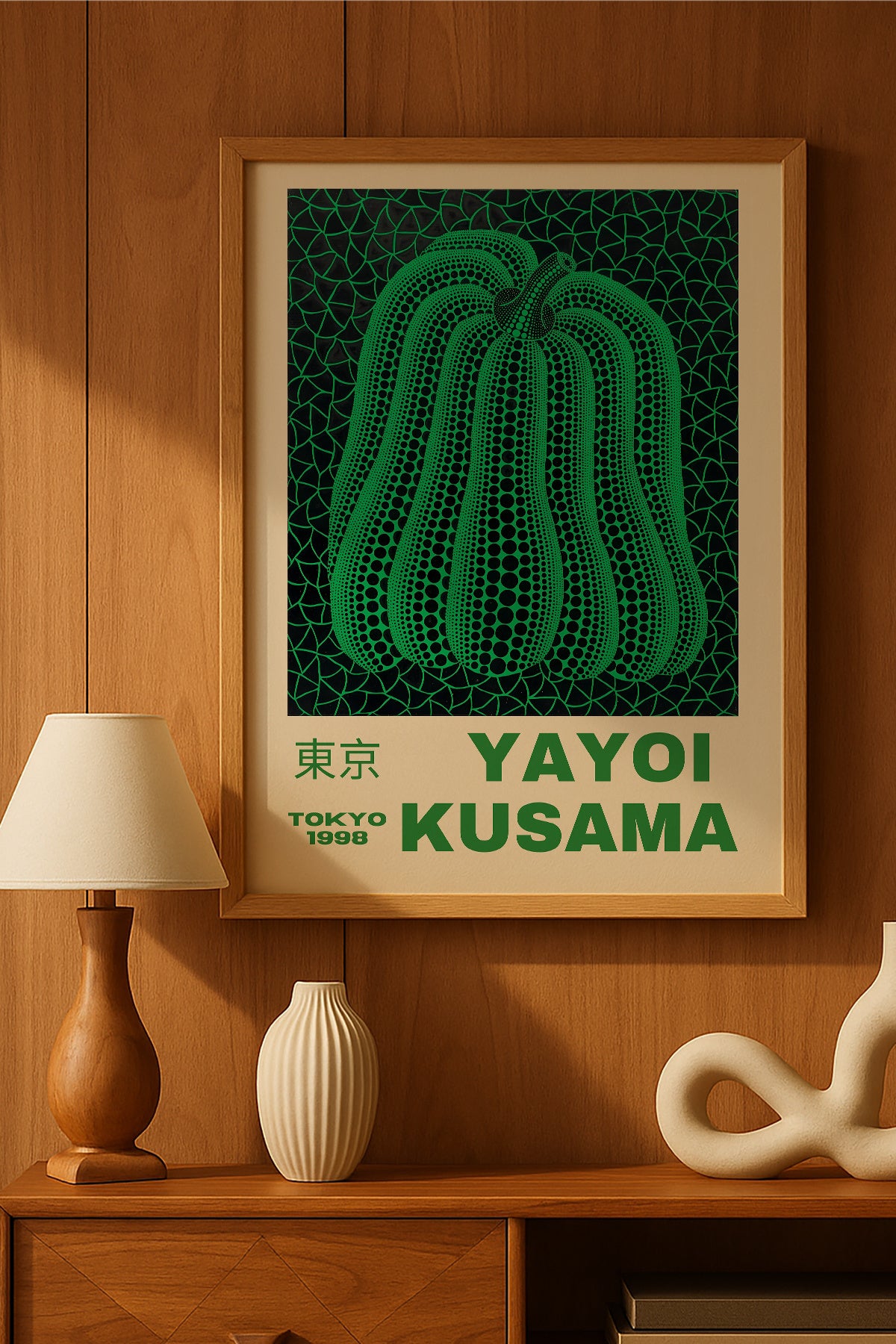 Yayoi Kusama yeşil puantiyeli balkabağı sergi posteri – 2. görsel