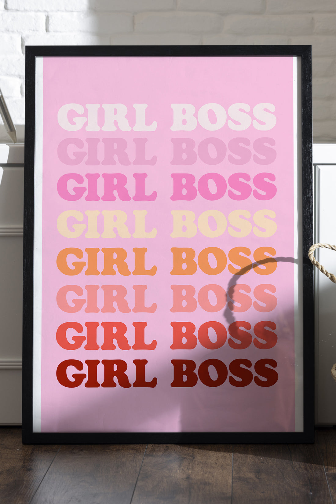 Girl Boss - tablo
