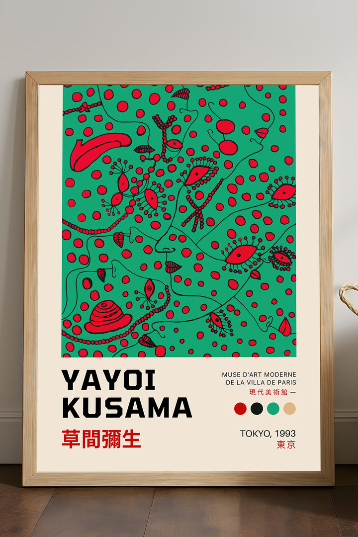 Yayoi Kusama yeşil zeminde kırmızı organik desen sergi posteri