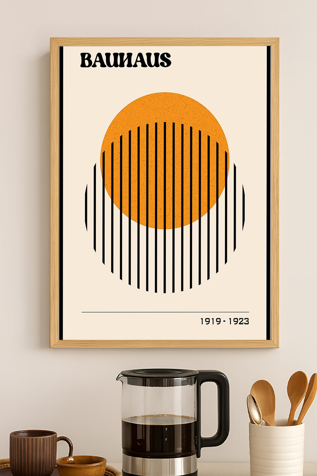 Bauhaus turuncu yarım daire ve siyah çizgili posteri – 3. görsel