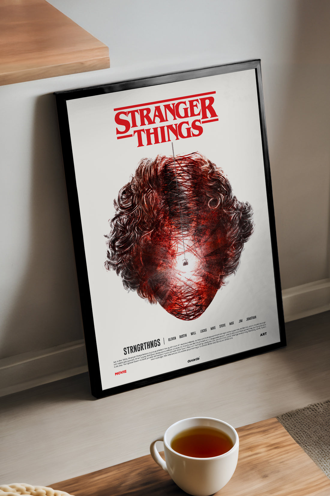 Stranger Things minimal açık zemin kırmızı Demogorgon dizi posteri – 2. görsel