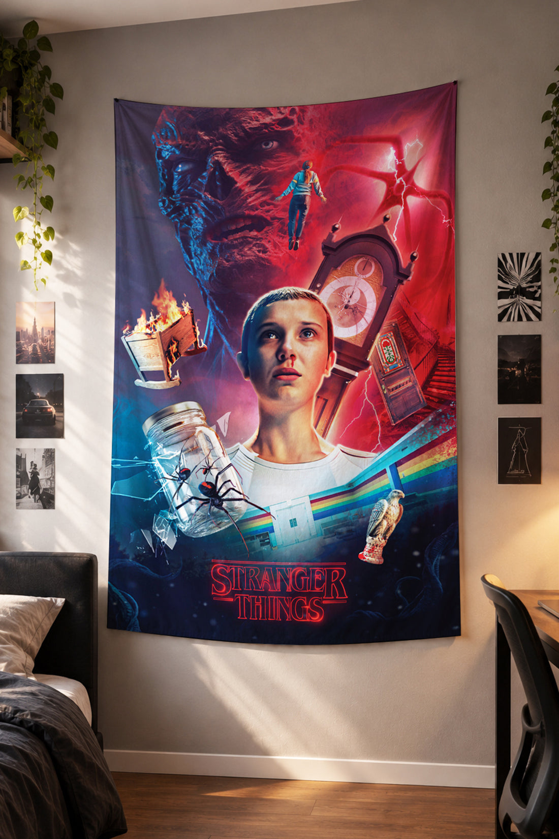Mor kırmızı tonlarda karakter kolajlı Stranger Things duvar örtüsü – 2. görsel