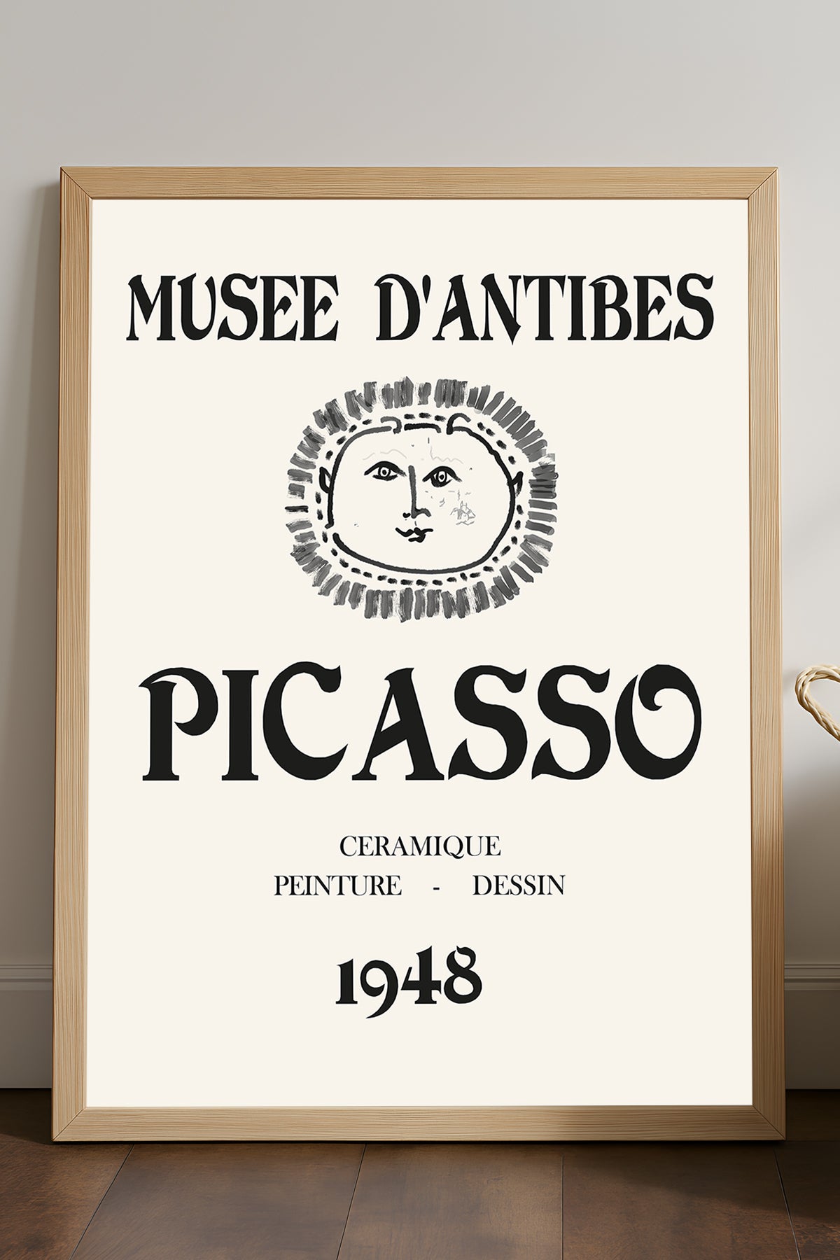 Pablo Picasso Musée d'Antibes 1948 güneş yüzü sergi posteri