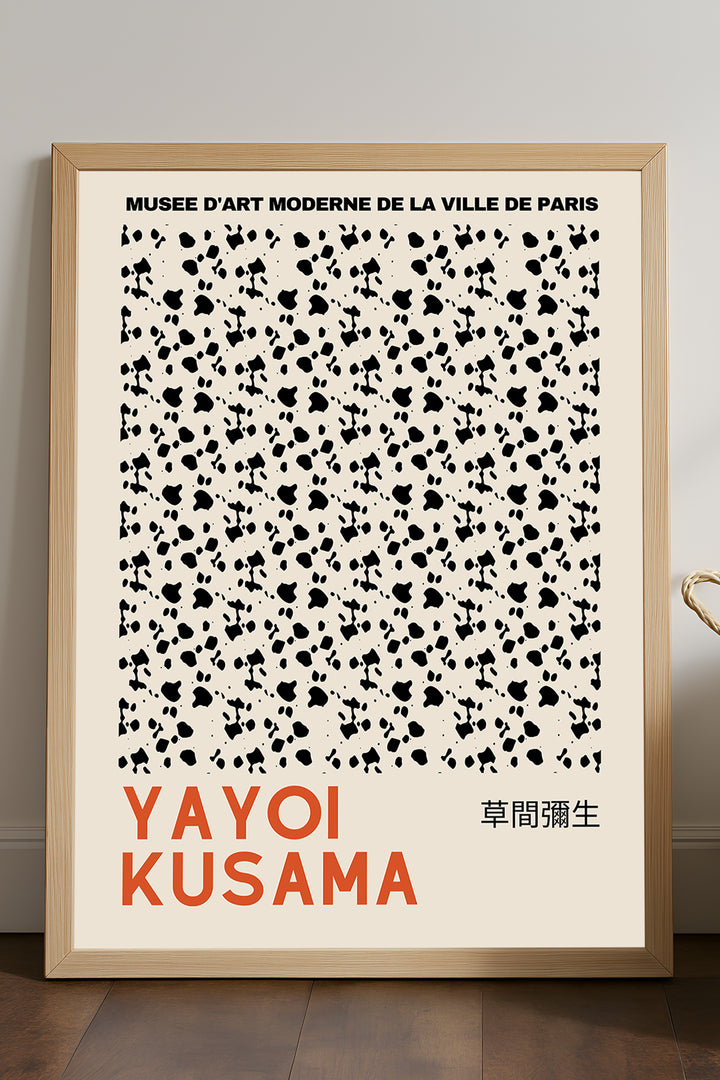 Yayoi Kusama siyah nokta kümesi desenli sergi posteri