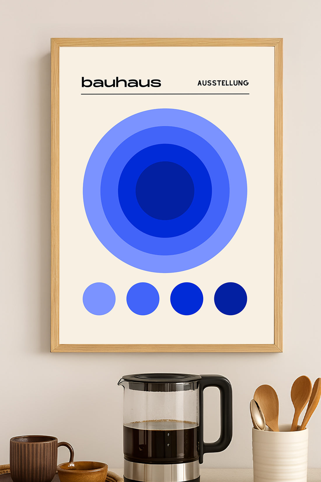 Bauhaus mavi eş merkezli daireler ve noktalar posteri – 3. görsel